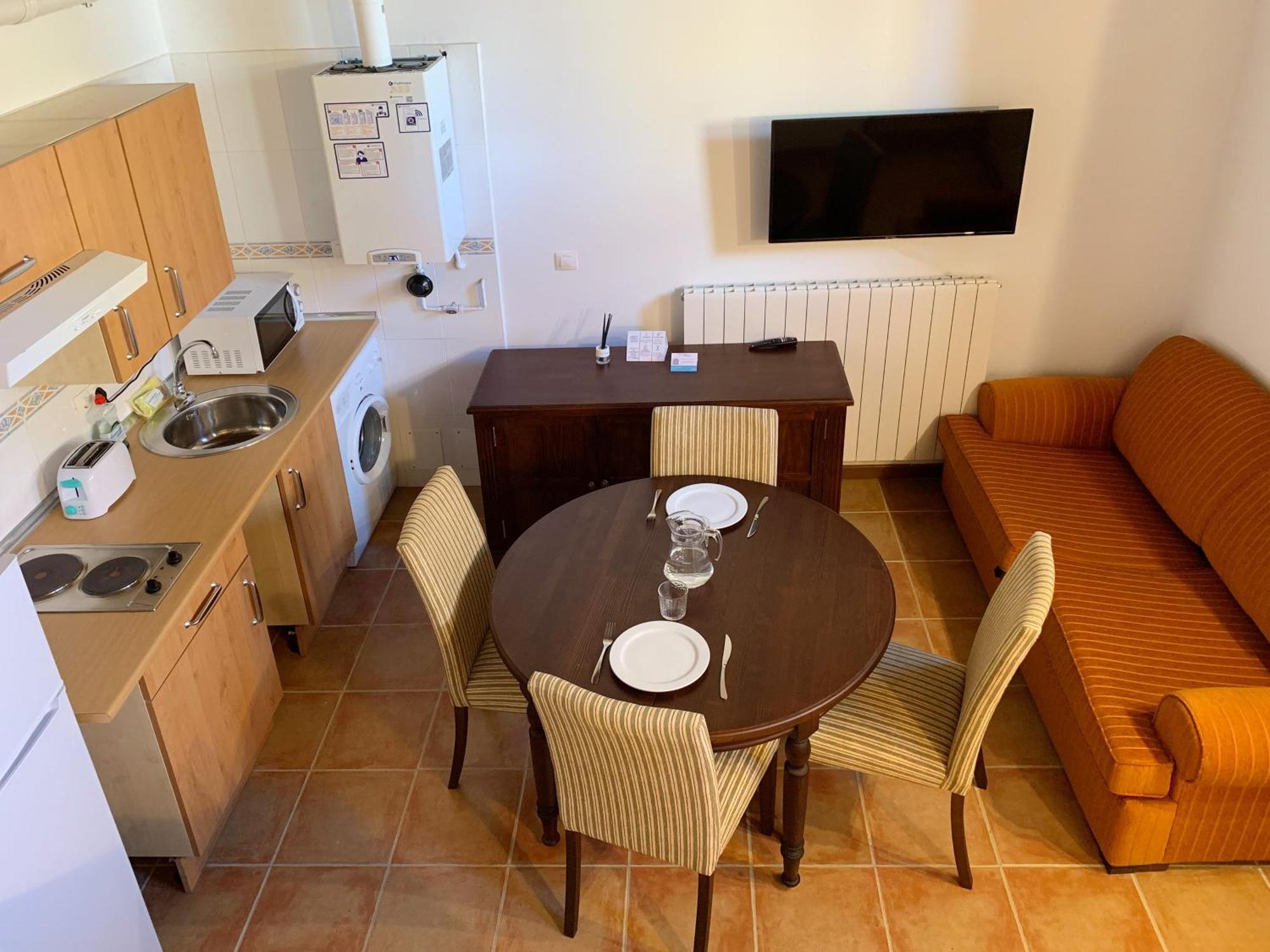 Apartamentos Jaca Badaguas 3000 Екстериор снимка