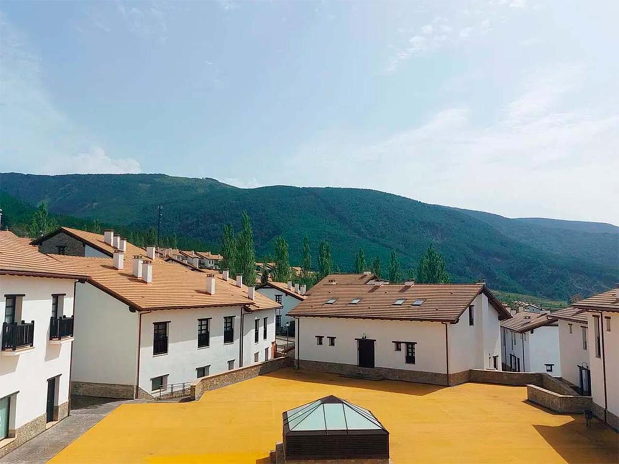 Apartamentos Jaca Badaguas 3000 Екстериор снимка