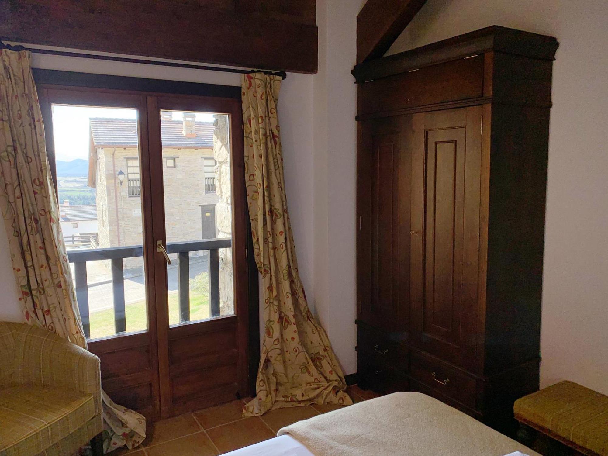 Apartamentos Jaca Badaguas 3000 Екстериор снимка
