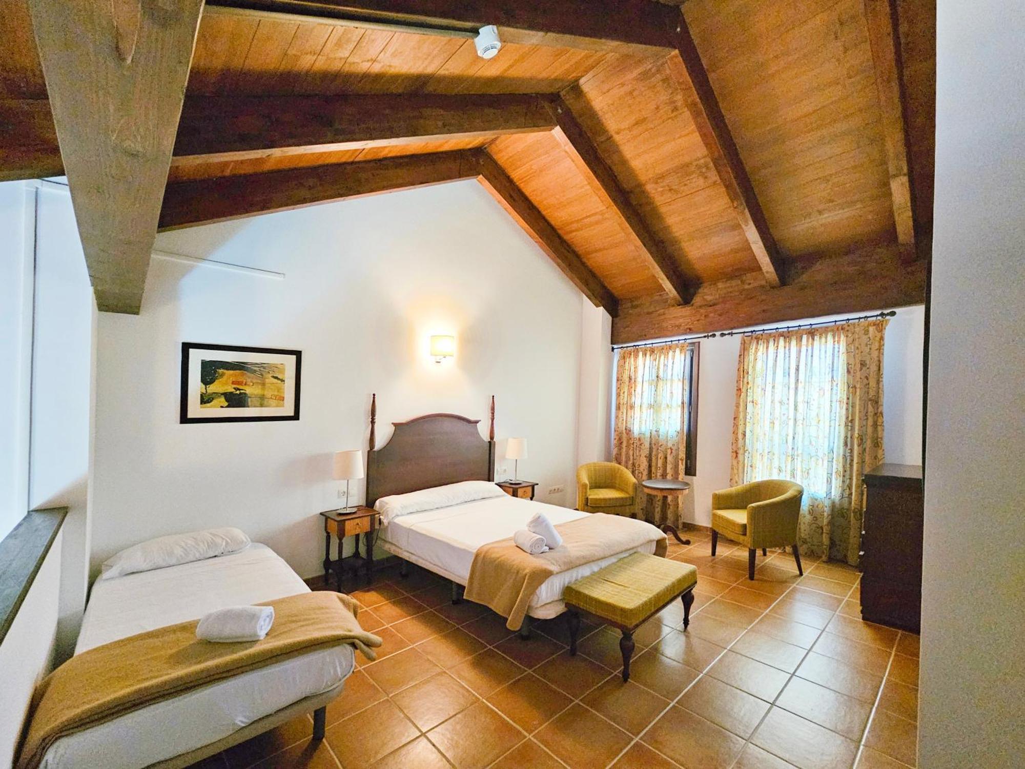 Apartamentos Jaca Badaguas 3000 Екстериор снимка